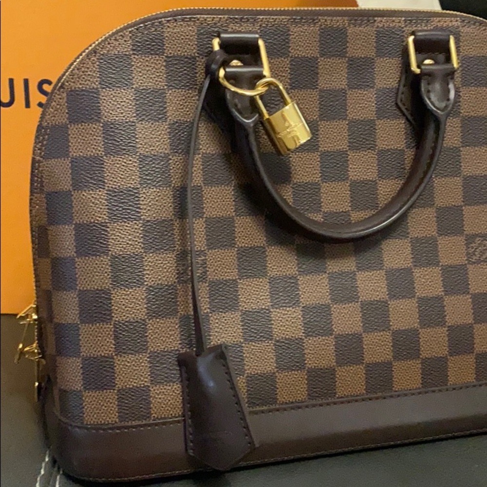 Authentic Louise Vuitton Alma PM - Picture 12 of 14